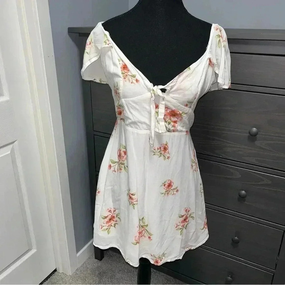 Minkpink  Dress - Picture 1 of 6
